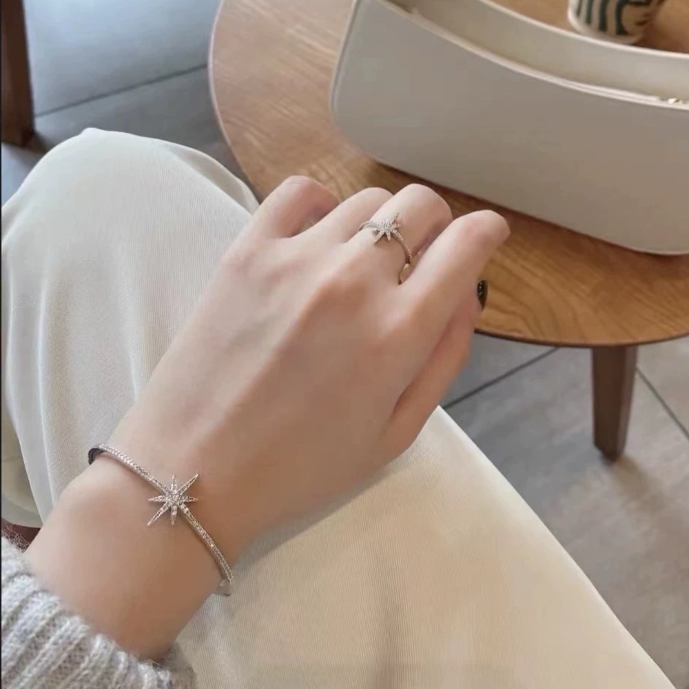 NWT Statement Star Bangle